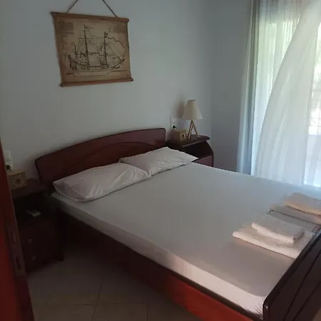 Apartamento Nisos Family Yénion