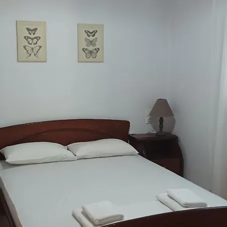 Nisos Family Apartamento
